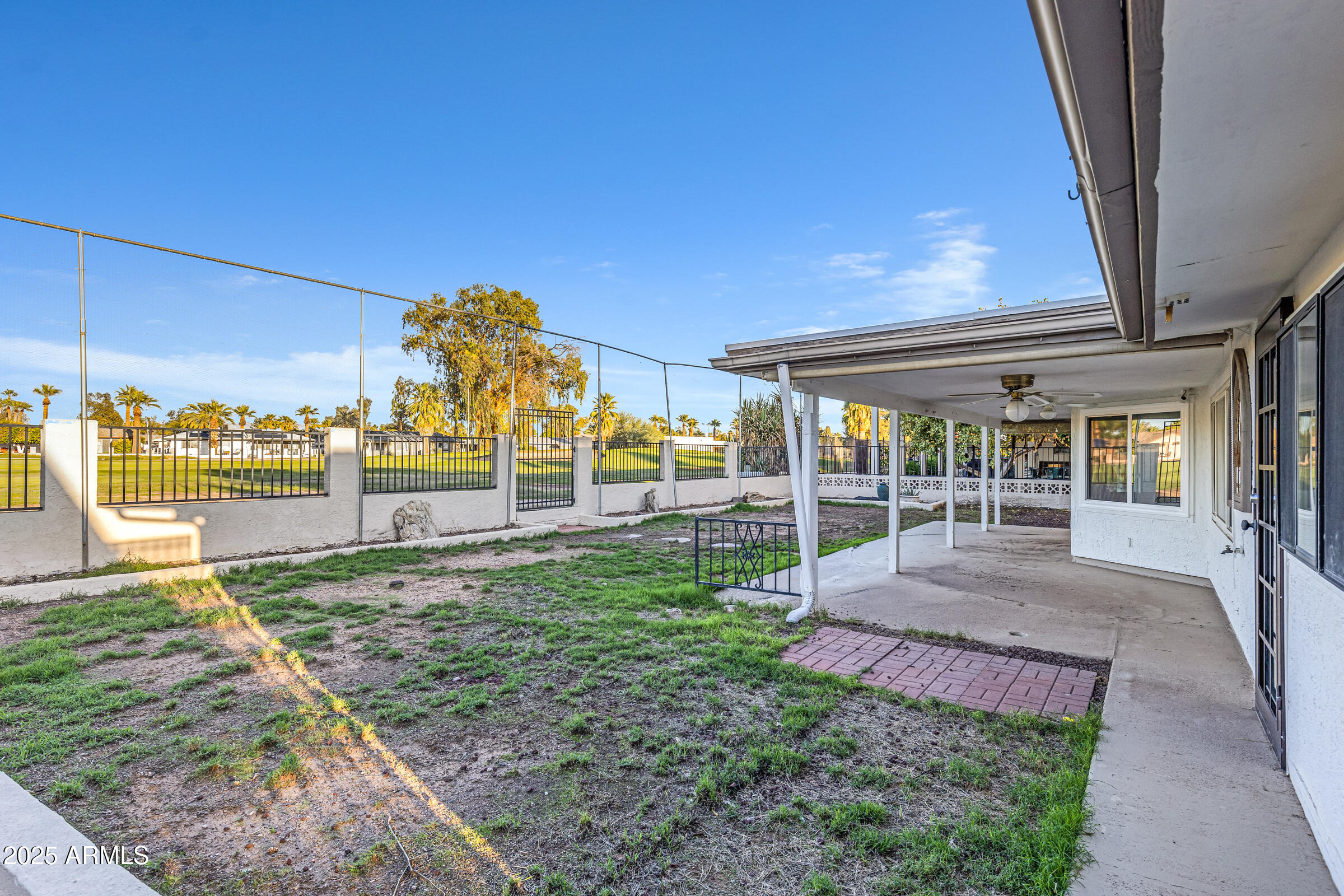 635 S EDGEWATER Drive