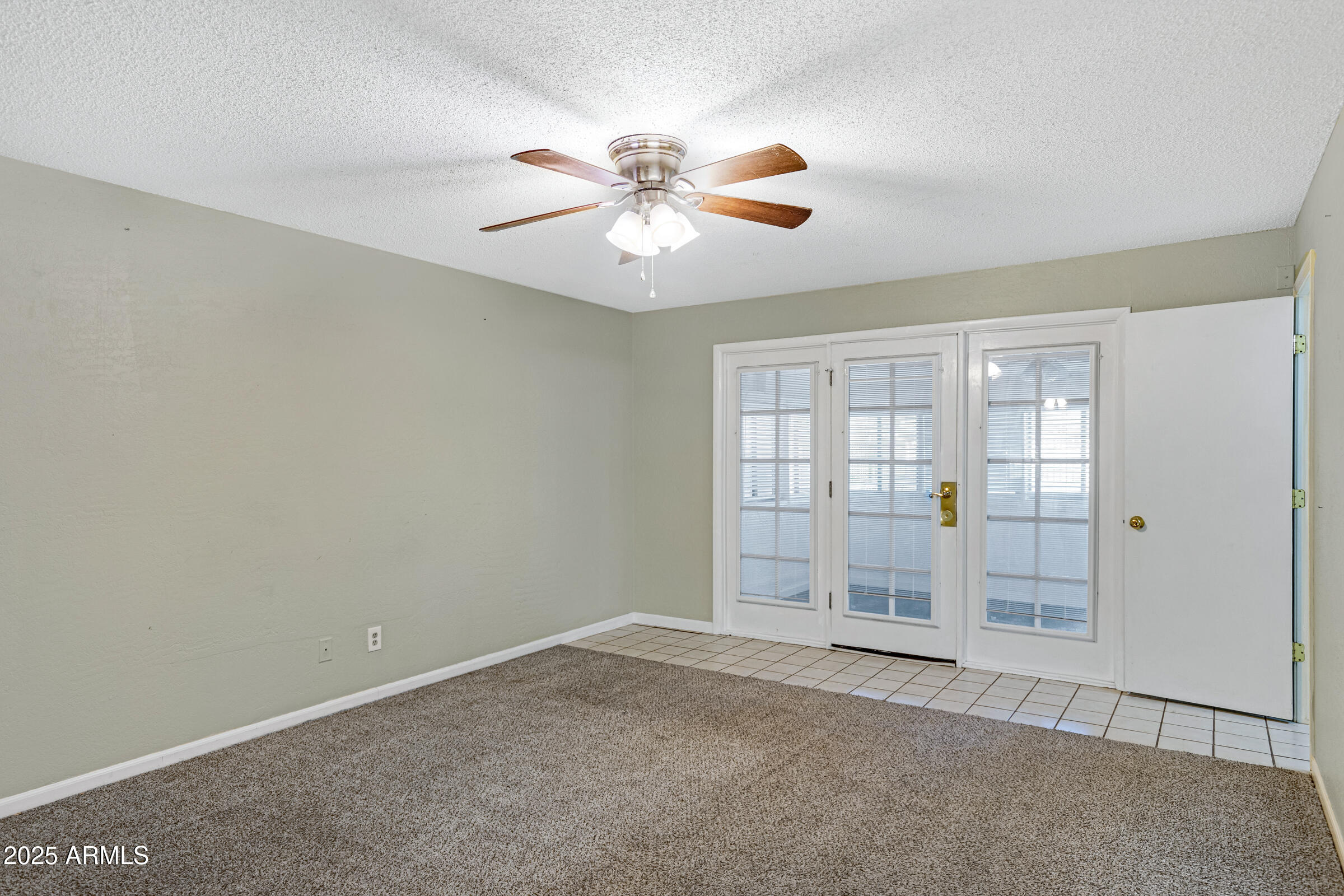 635 S EDGEWATER Drive