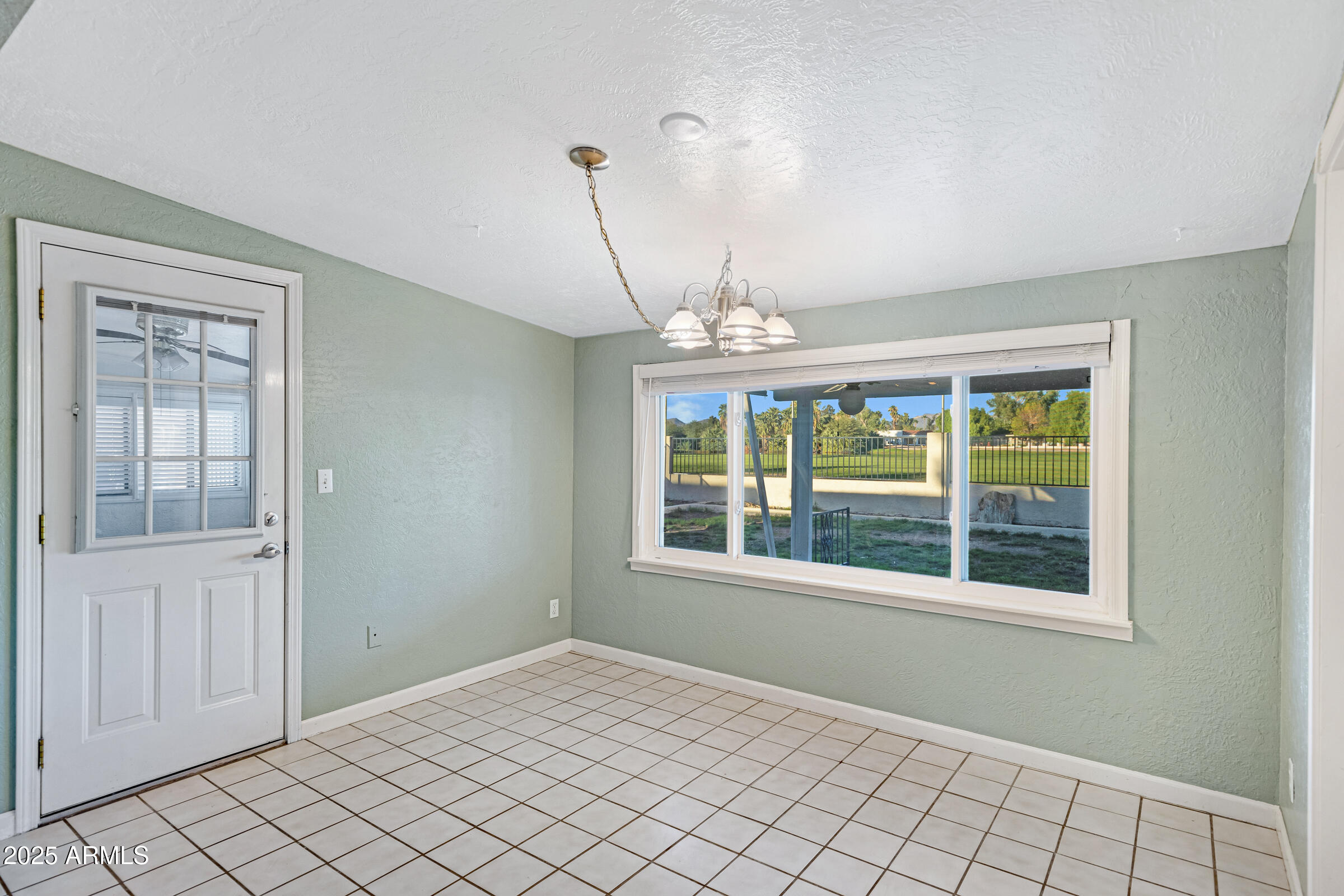 635 S EDGEWATER Drive