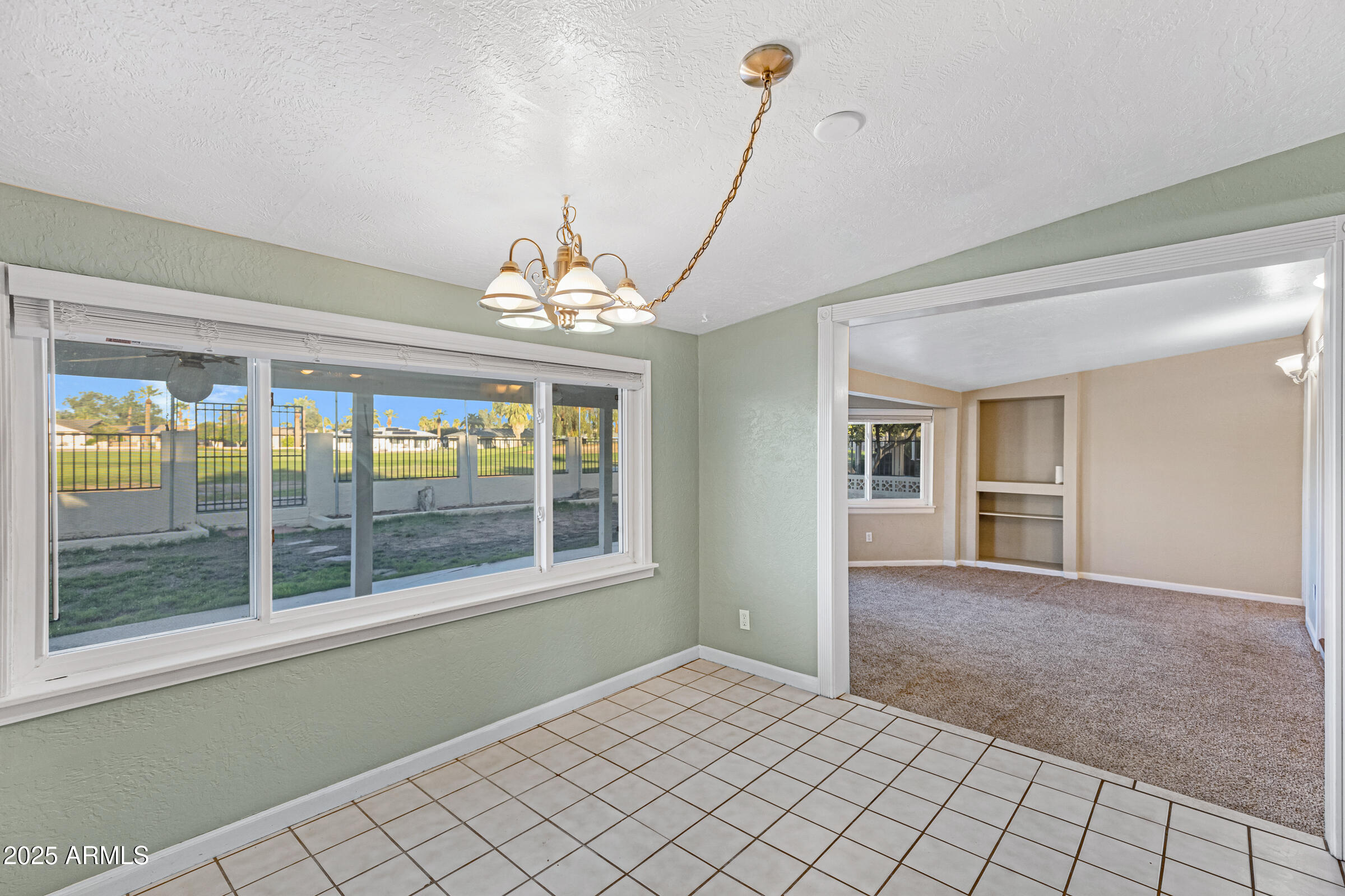 635 S EDGEWATER Drive