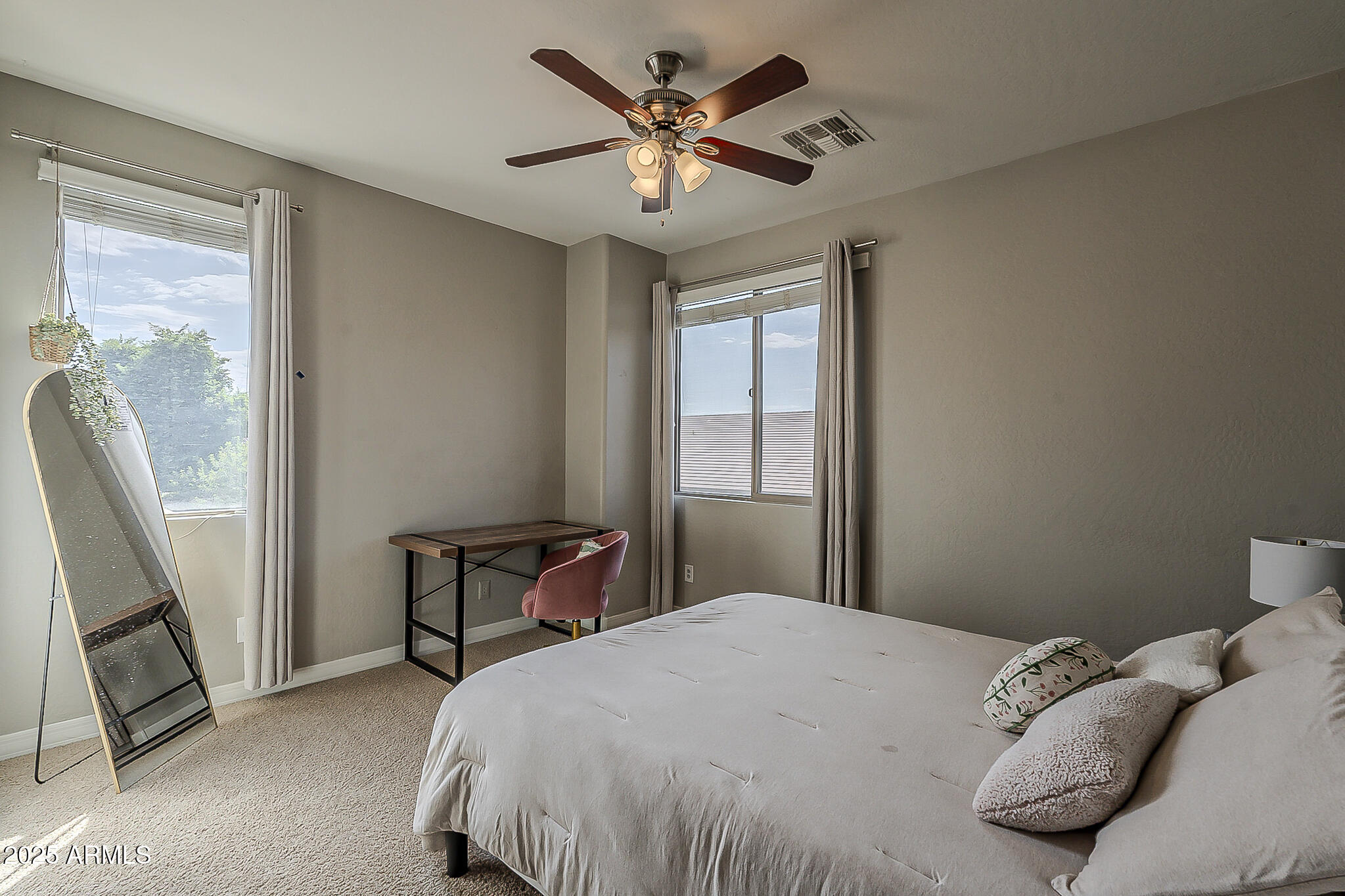 20277 E SILVER CREEK Lane