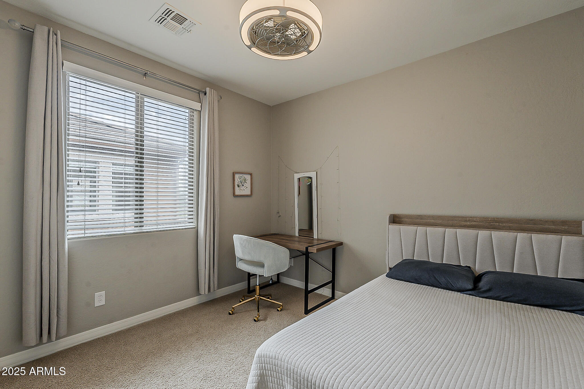 20277 E SILVER CREEK Lane