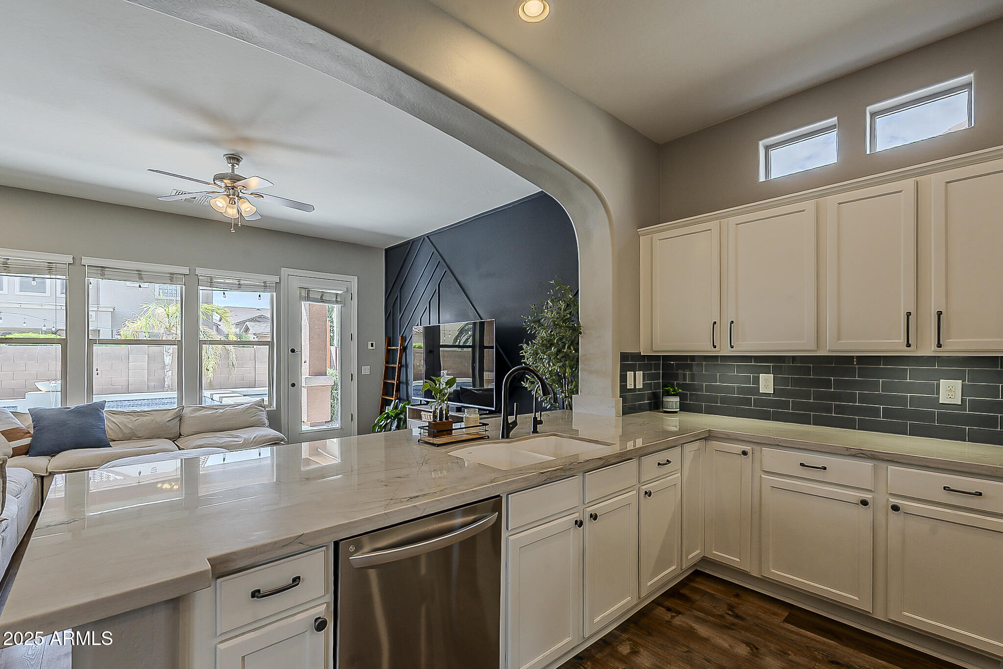 20277 E SILVER CREEK Lane