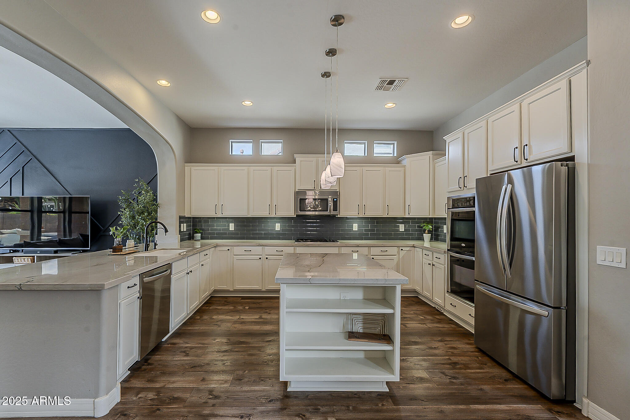 20277 E SILVER CREEK Lane