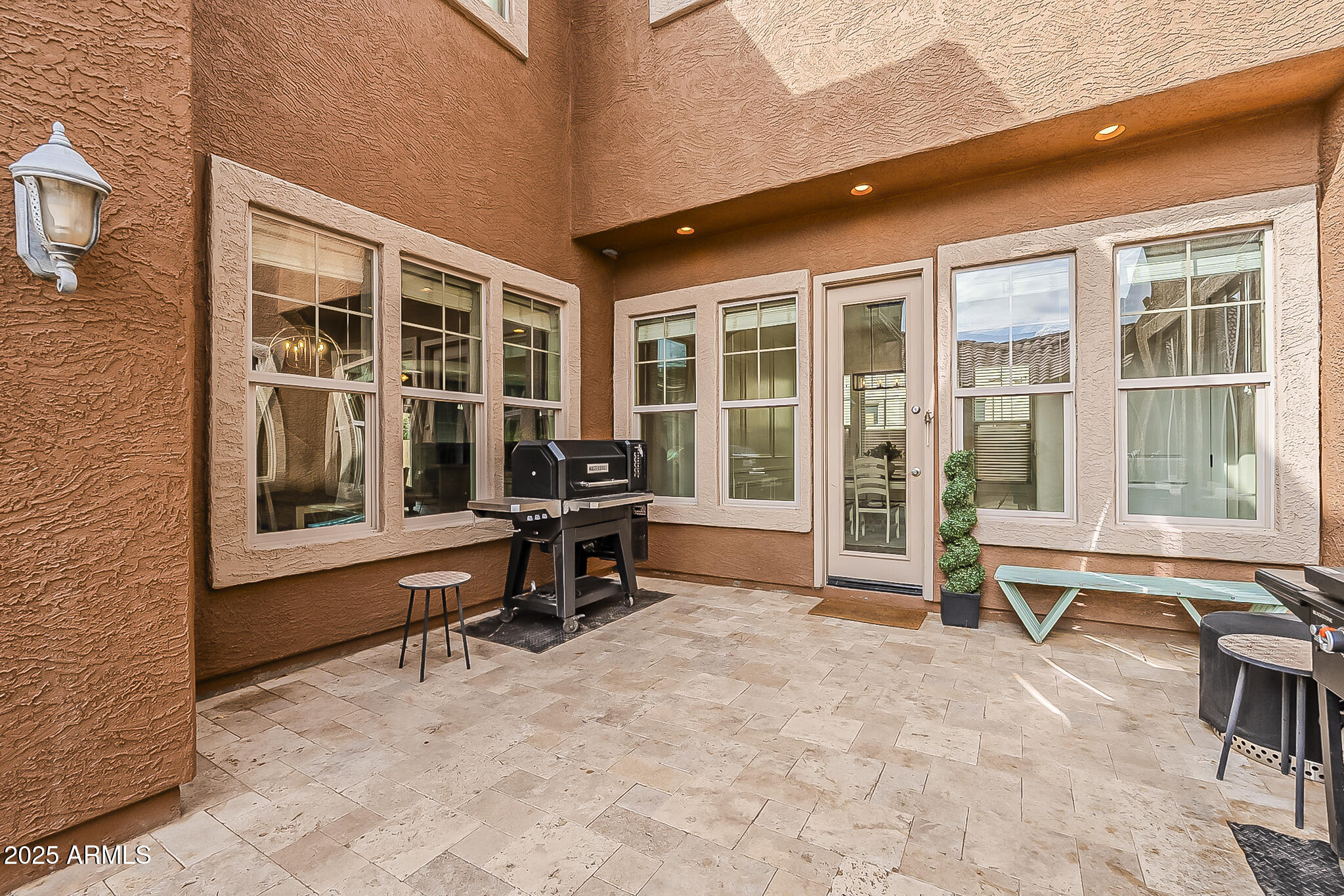 20277 E SILVER CREEK Lane