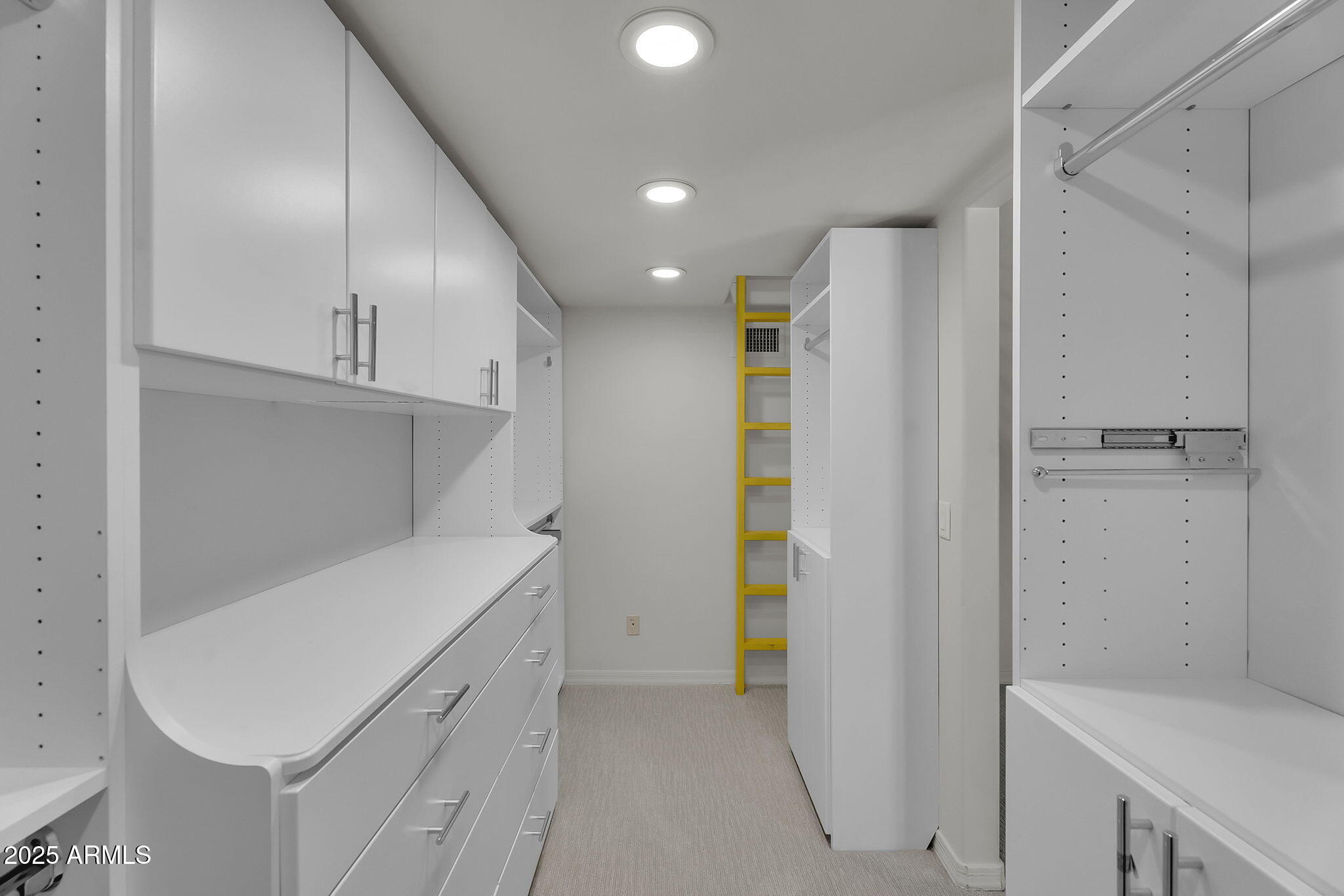 5509 W SOFT WIND Drive, Glendale