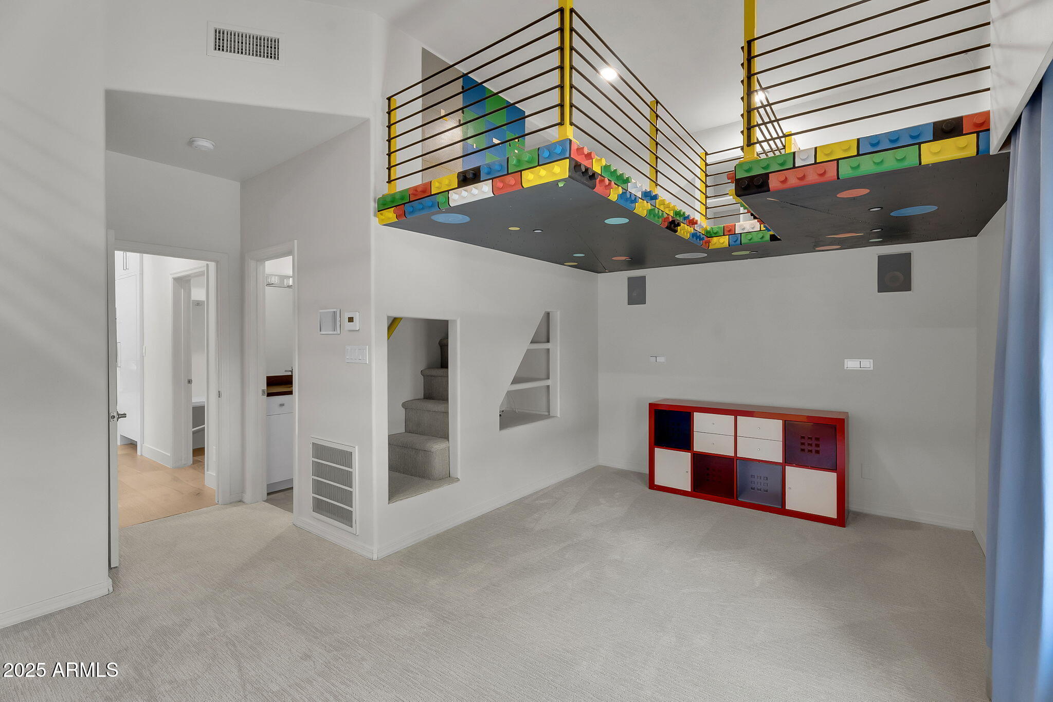 5509 W SOFT WIND Drive, Glendale