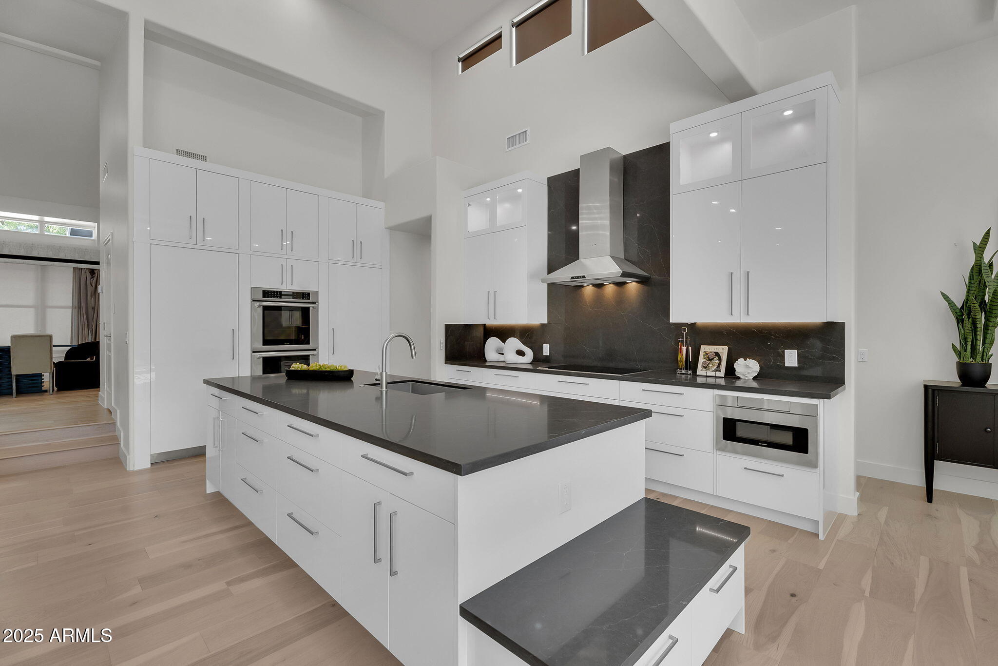 5509 W SOFT WIND Drive, Glendale