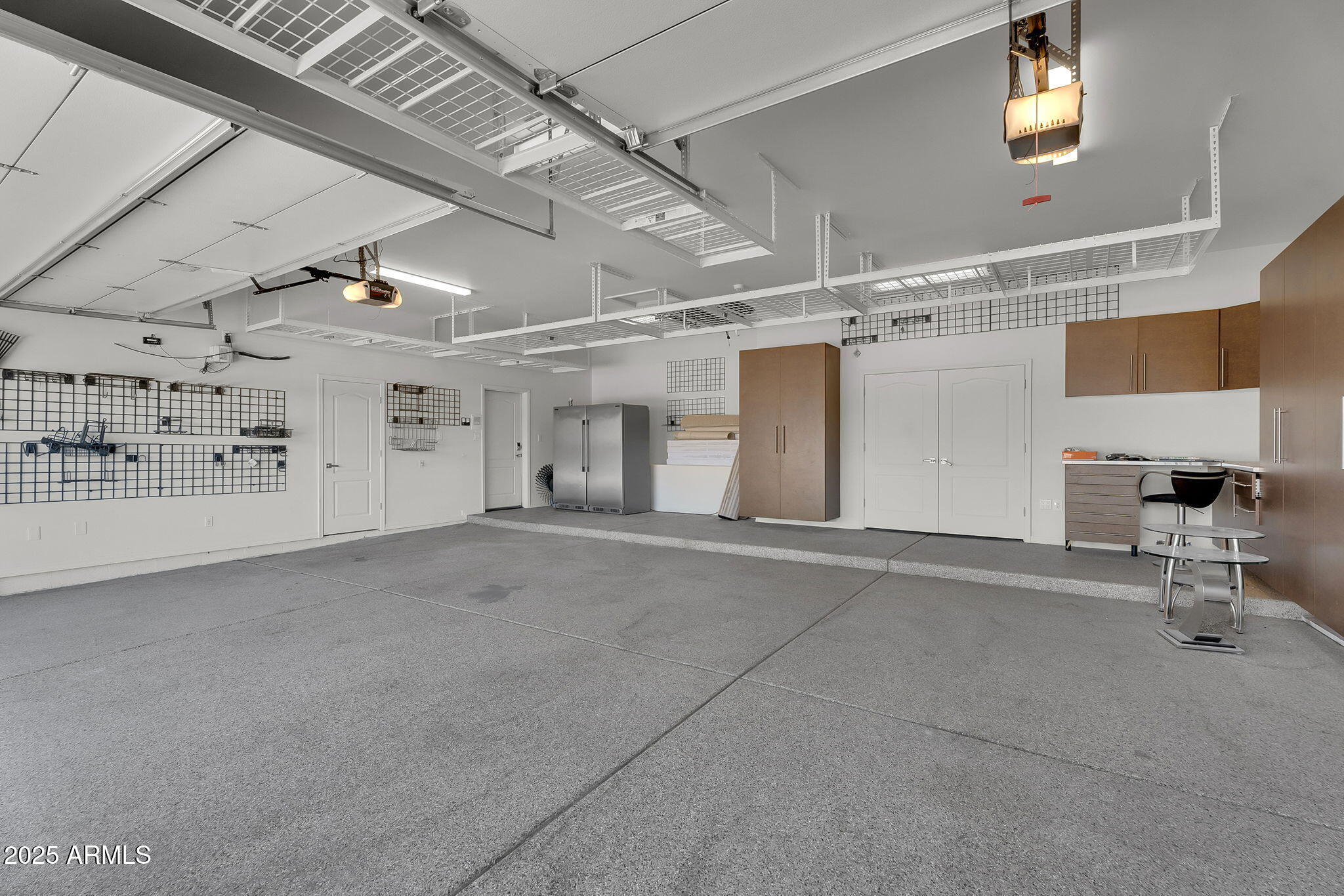 5509 W SOFT WIND Drive, Glendale