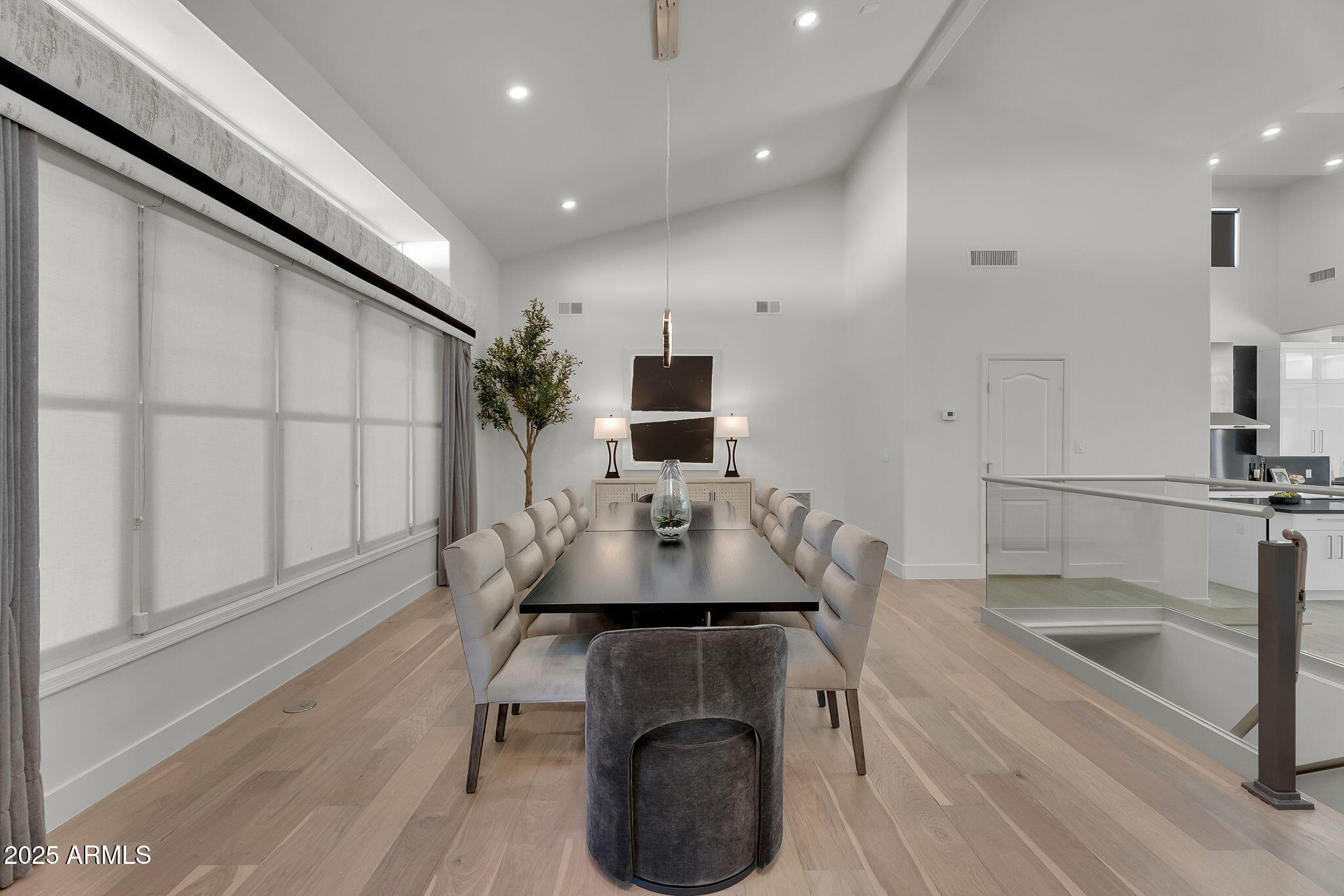 5509 W SOFT WIND Drive, Glendale