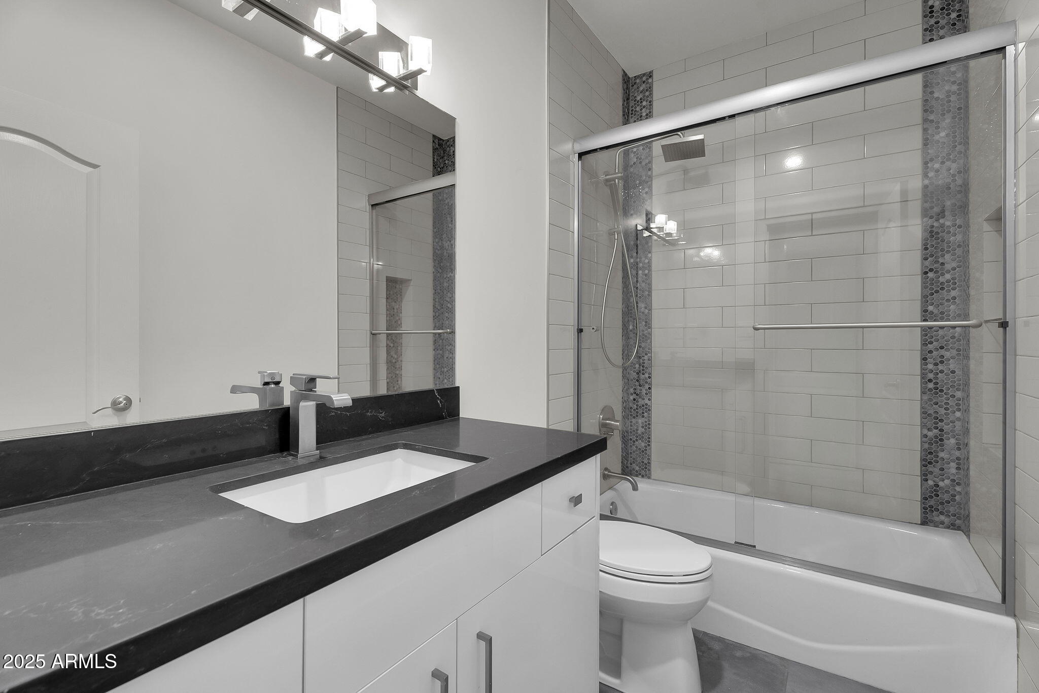 5509 W SOFT WIND Drive, Glendale