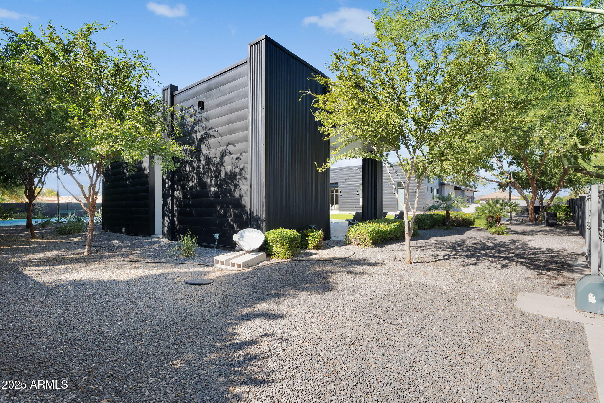 5509 W SOFT WIND Drive, Glendale