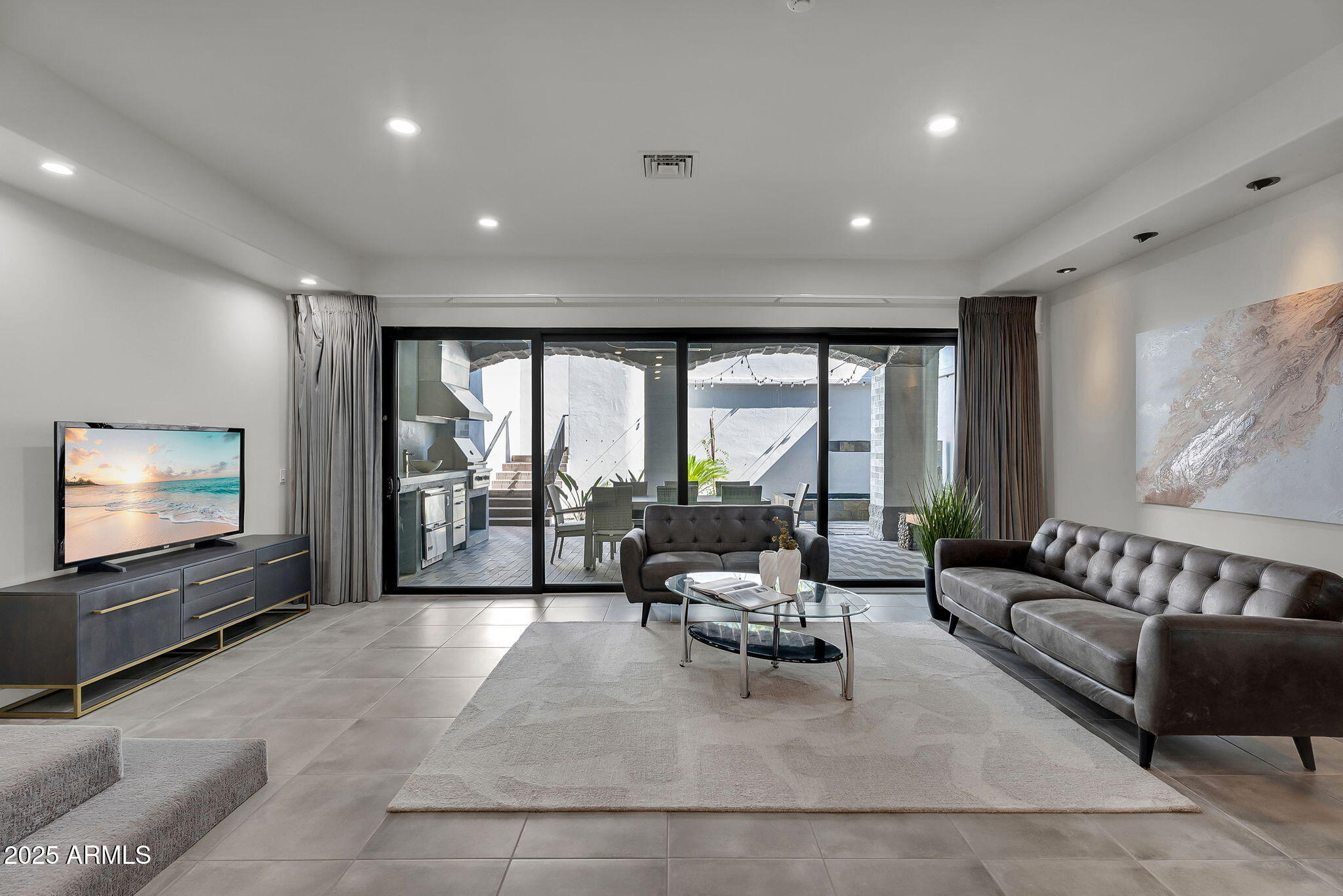 5509 W SOFT WIND Drive, Glendale