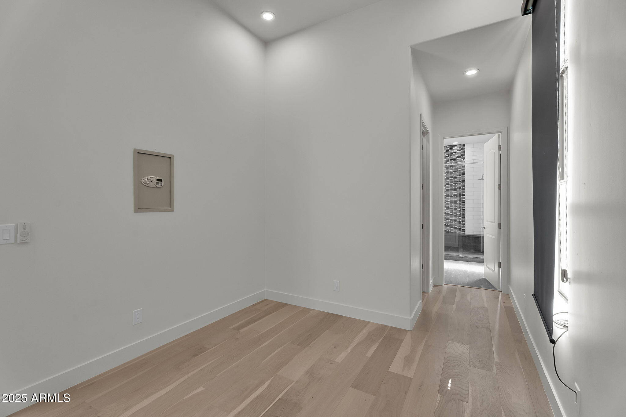 5509 W SOFT WIND Drive, Glendale