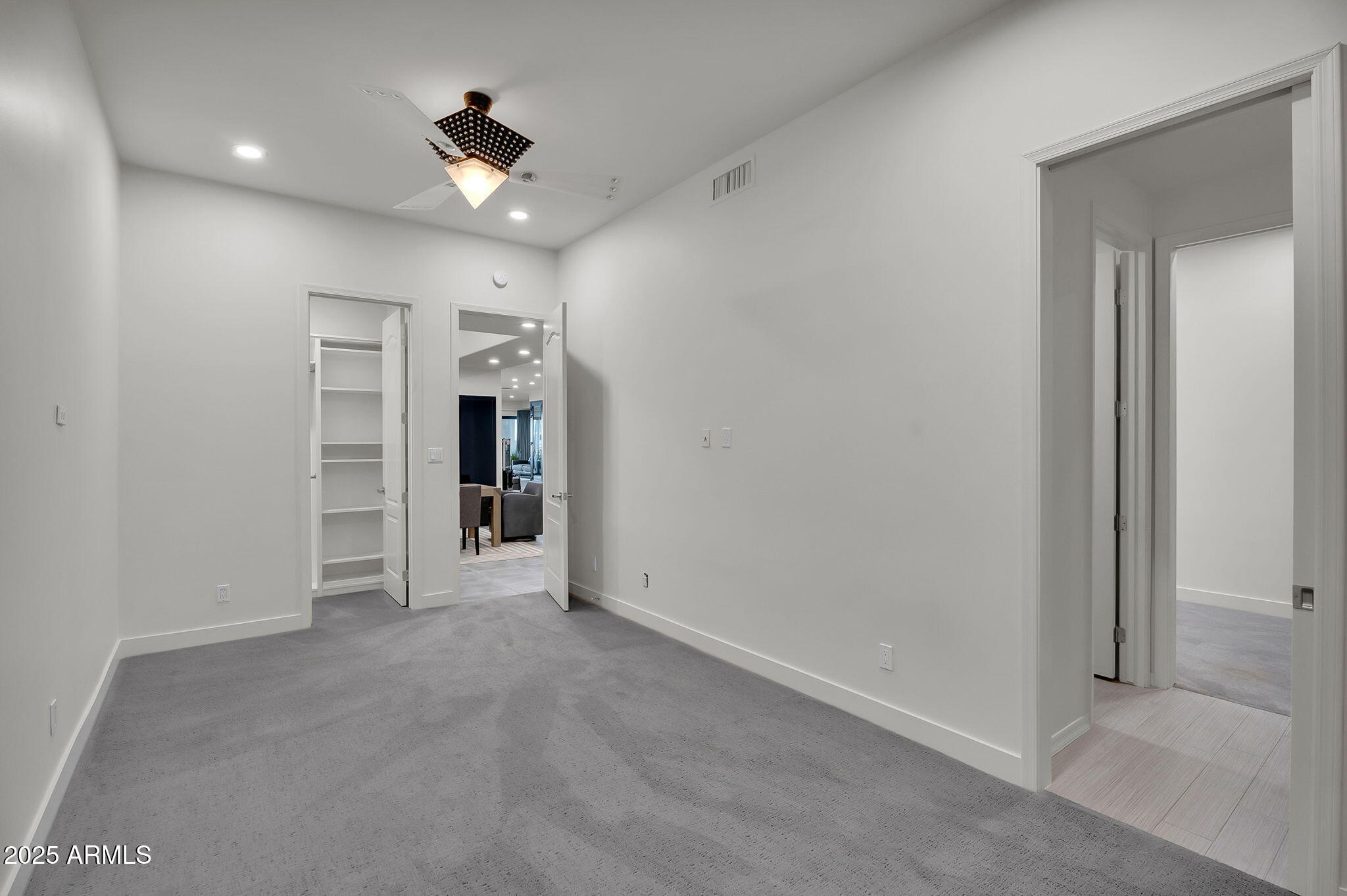 5509 W SOFT WIND Drive, Glendale