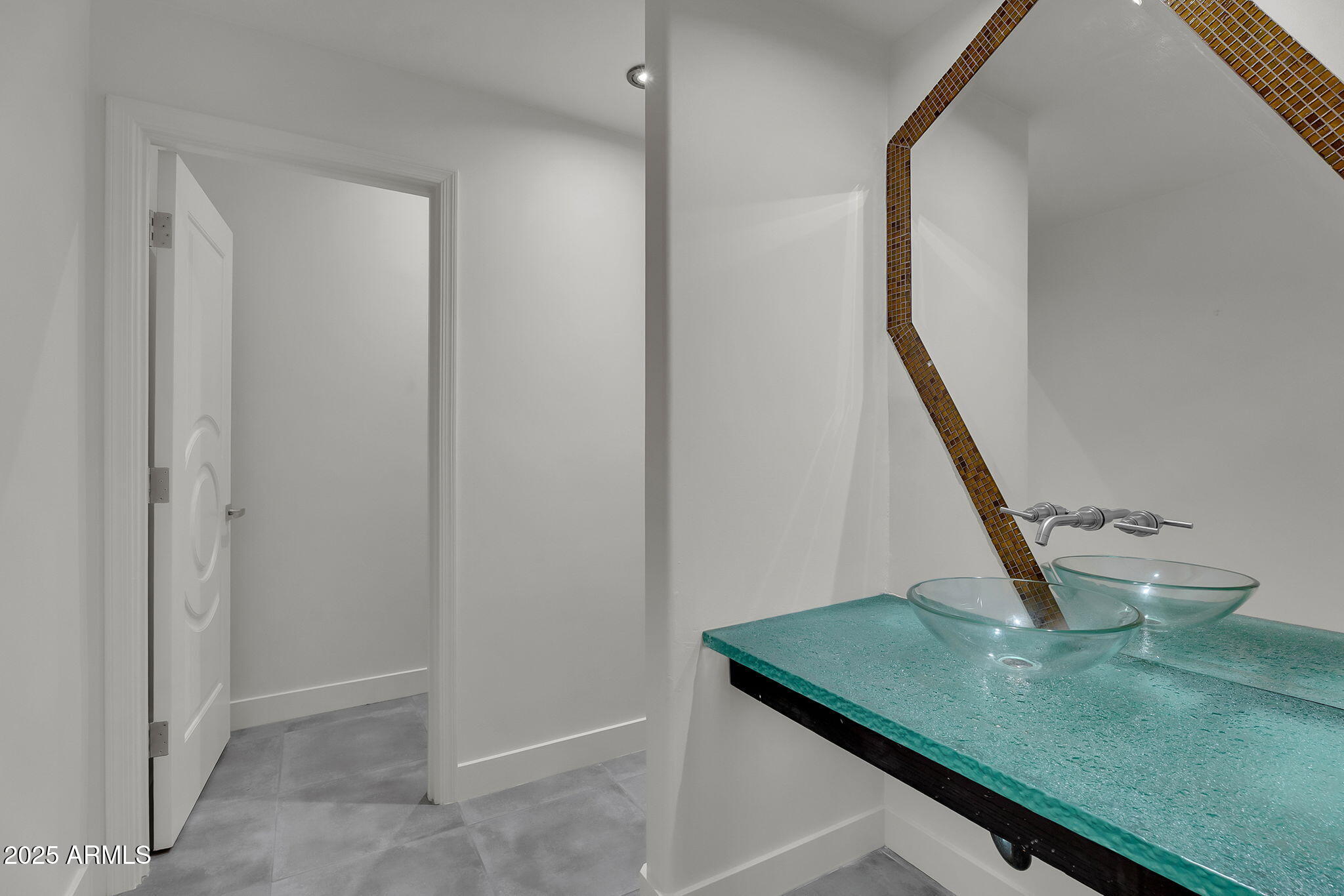 5509 W SOFT WIND Drive, Glendale