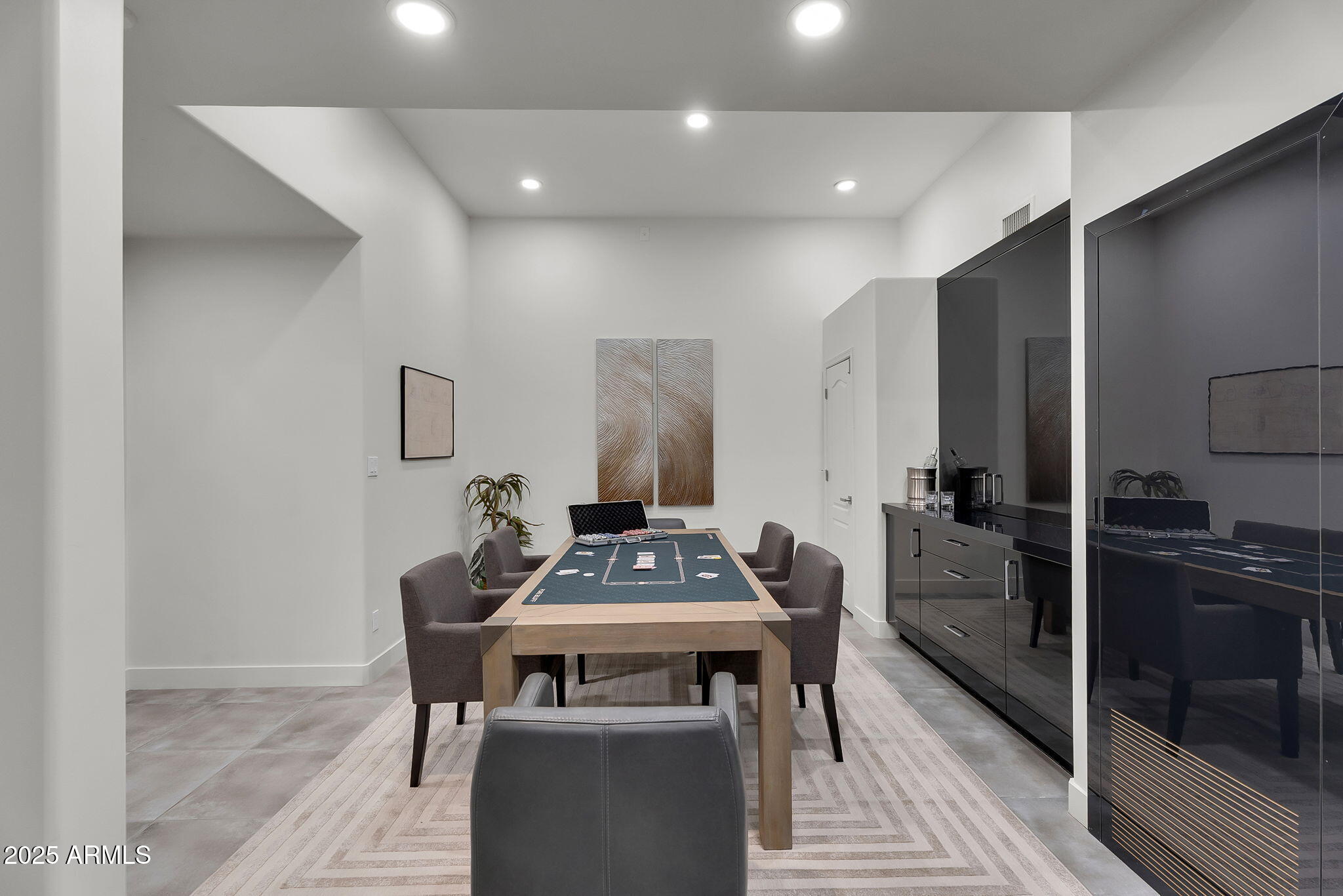 5509 W SOFT WIND Drive, Glendale