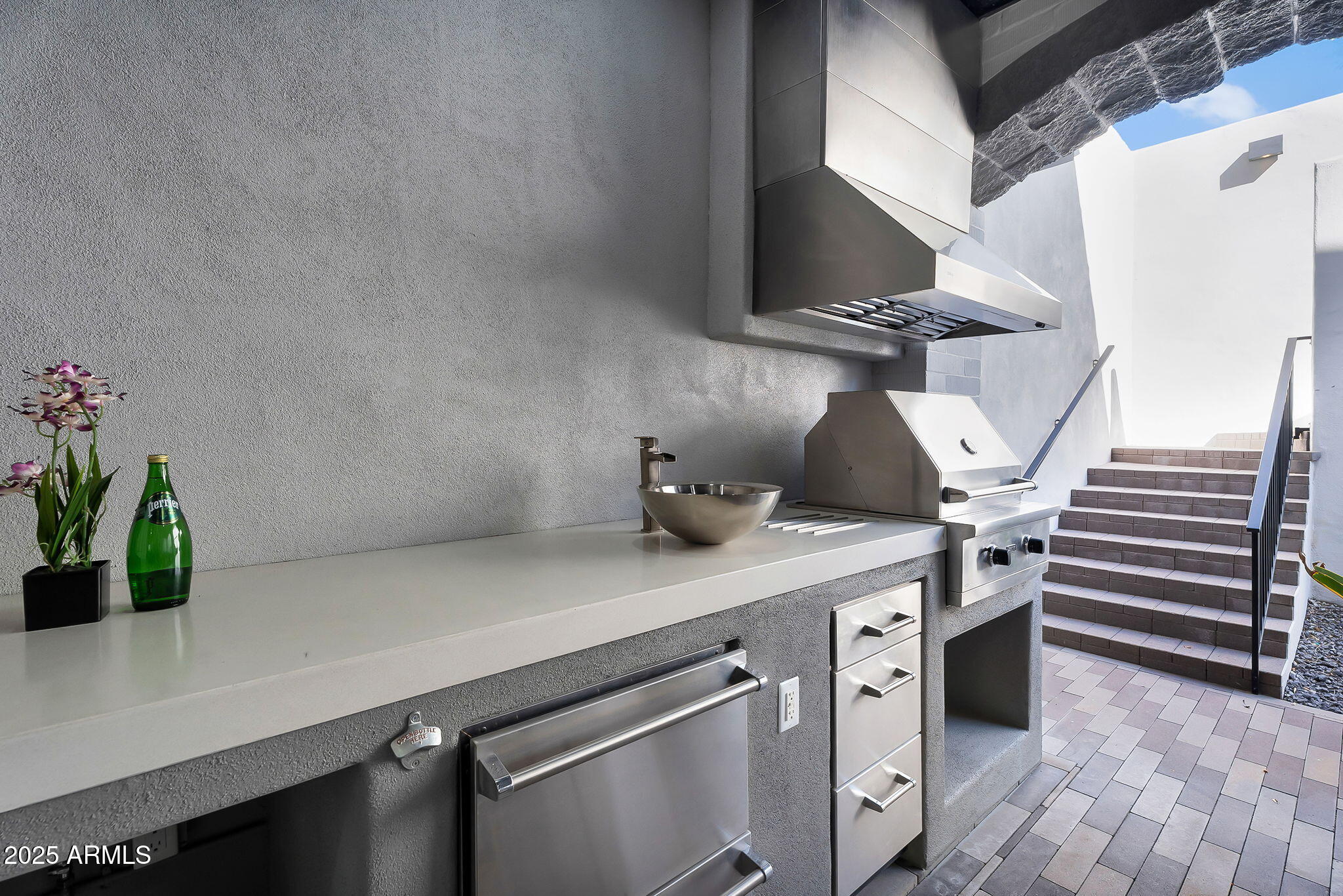 5509 W SOFT WIND Drive, Glendale