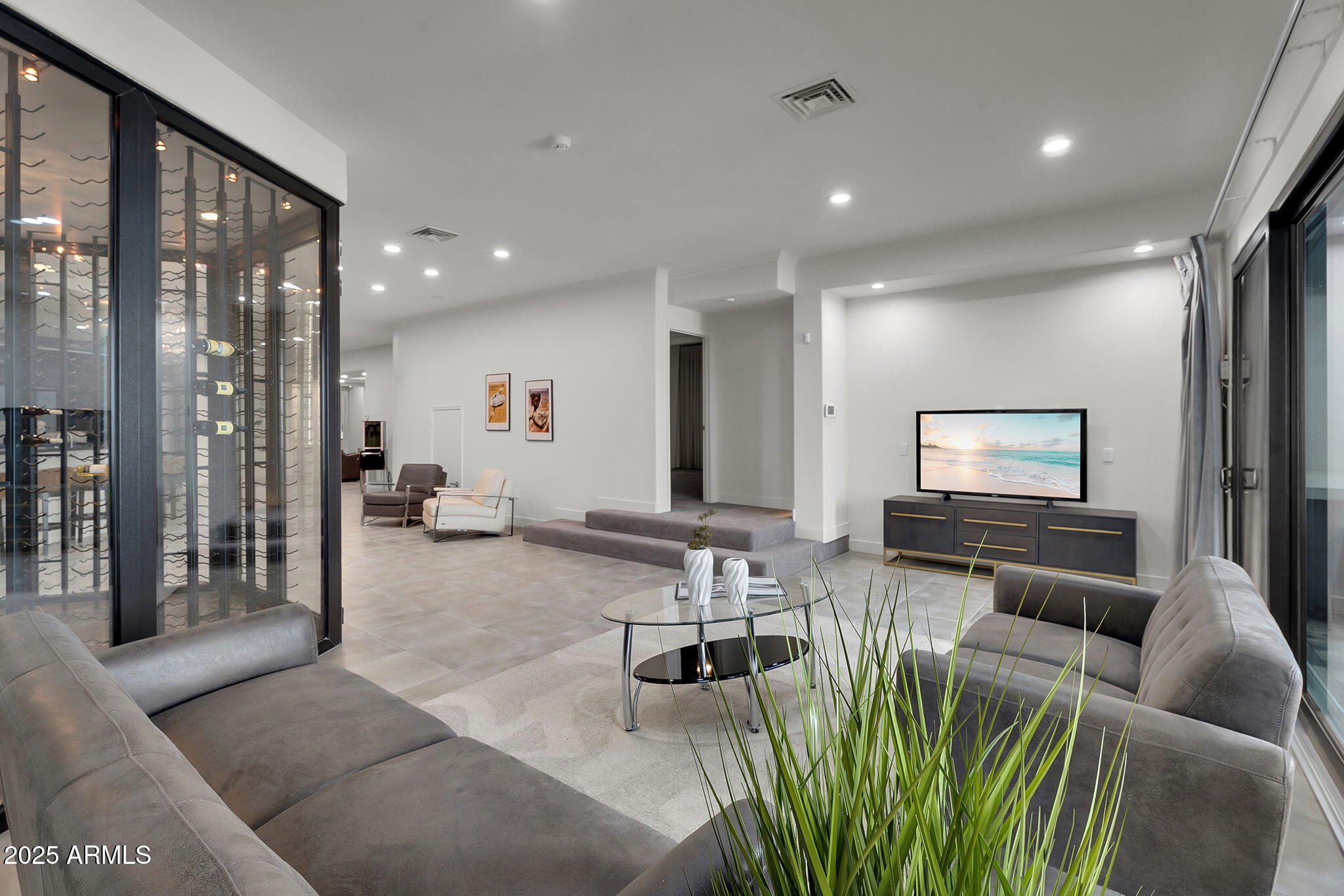 5509 W SOFT WIND Drive, Glendale