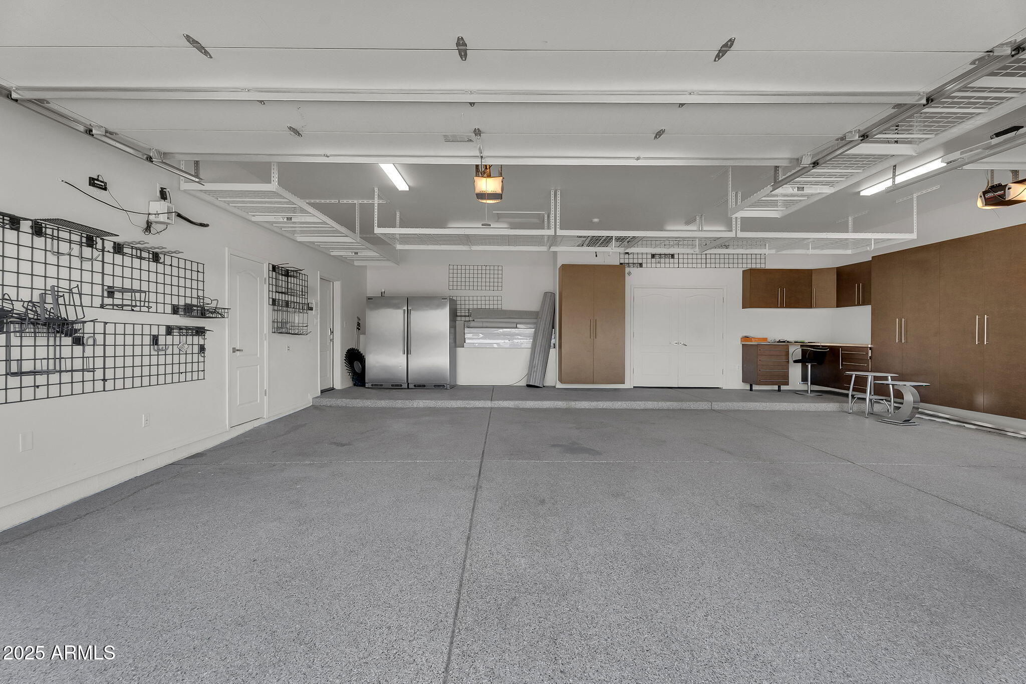 5509 W SOFT WIND Drive, Glendale