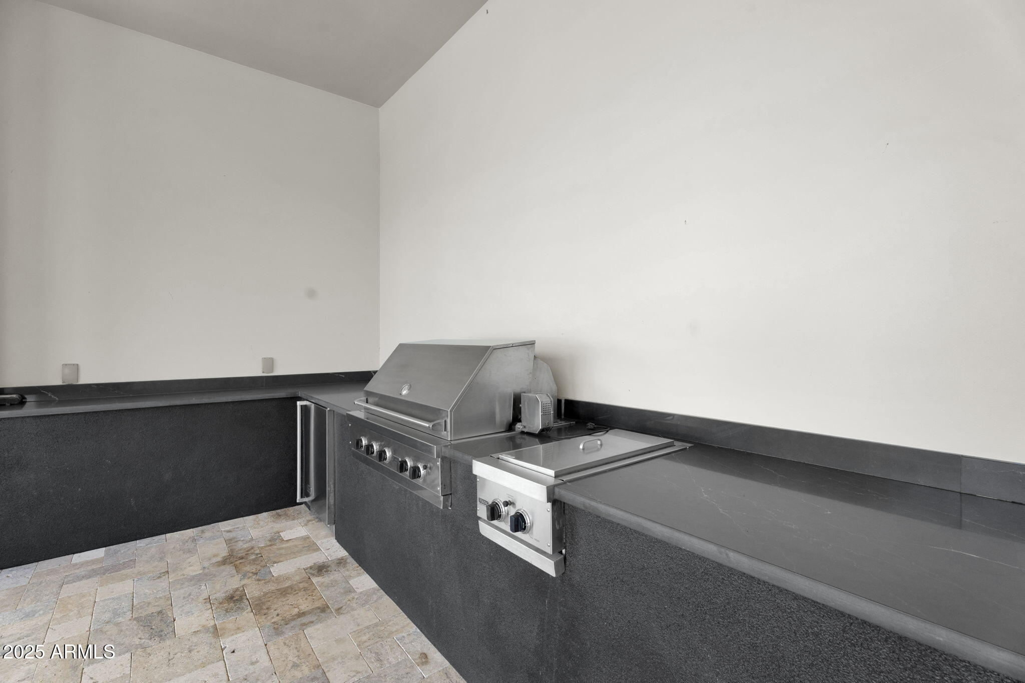 5509 W SOFT WIND Drive, Glendale