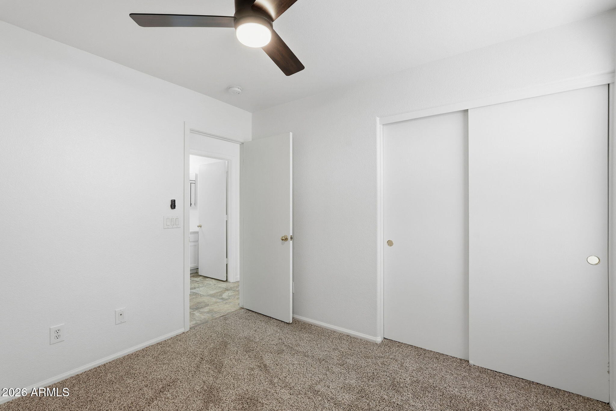 823 E MOUNTAIN VIEW Road