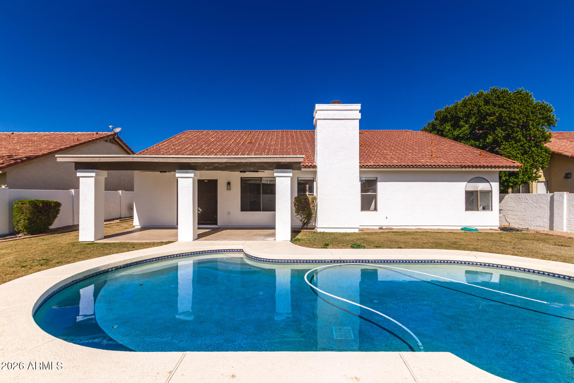 901 E STANFORD Avenue