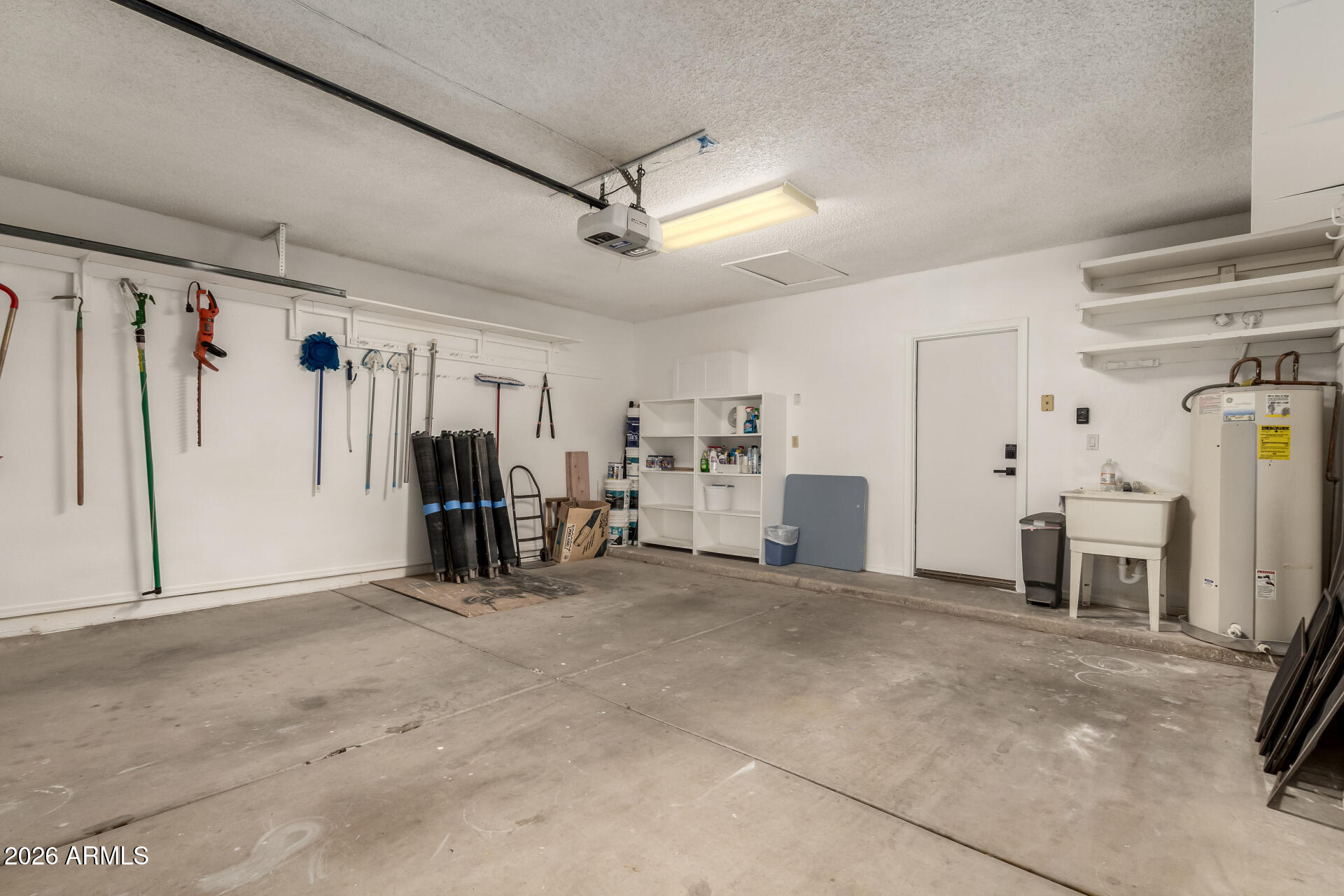 901 E STANFORD Avenue