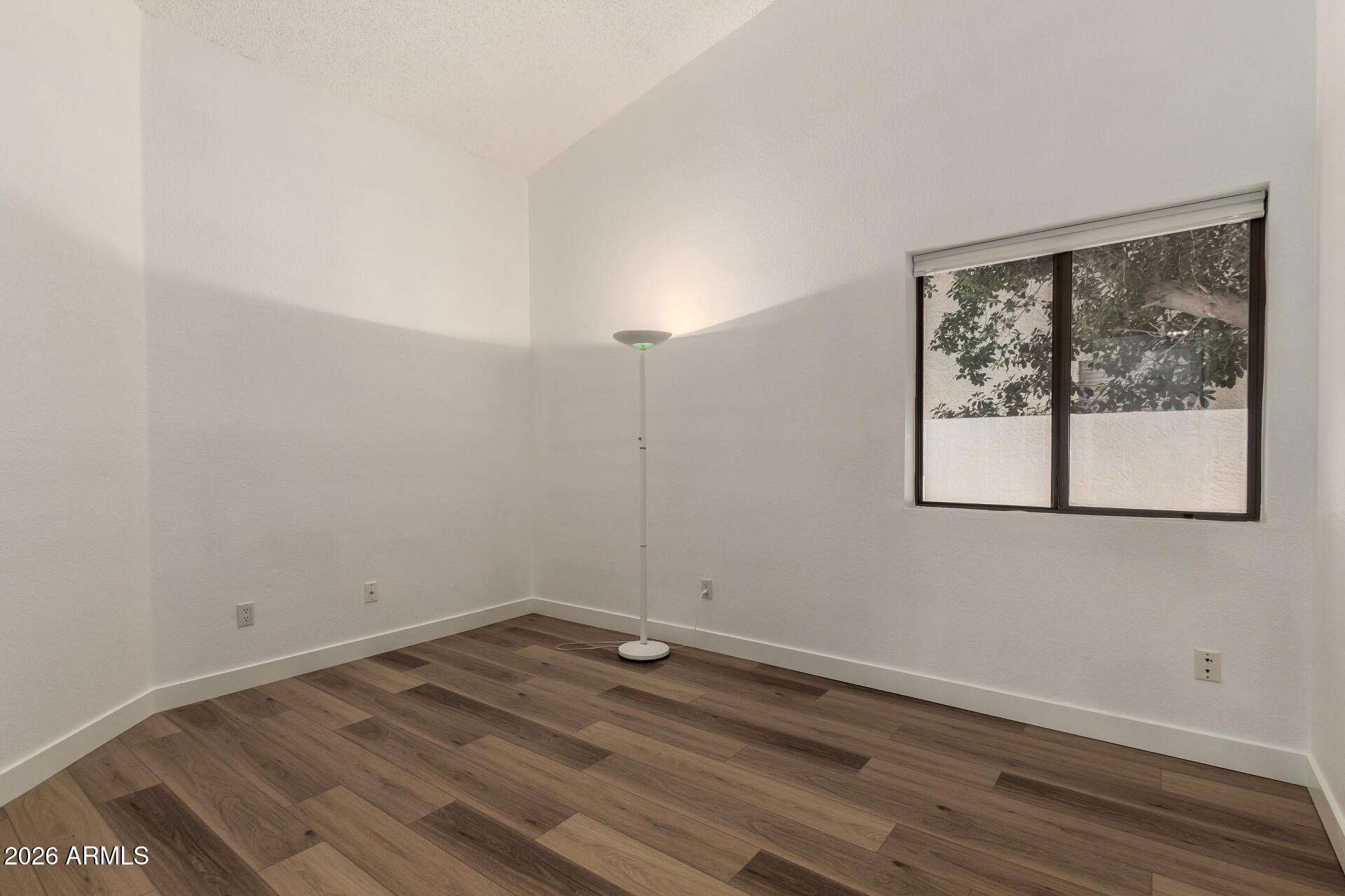 901 E STANFORD Avenue