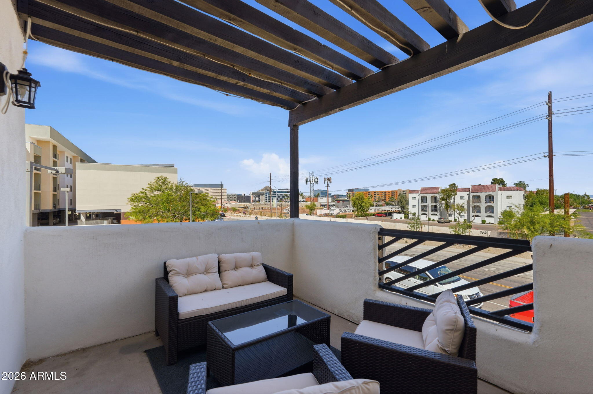 1005 E 8TH Street 2003