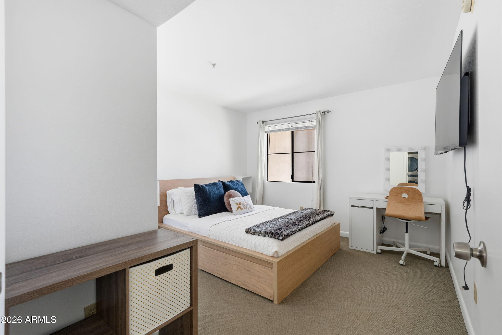 1005 E 8TH Street 2003