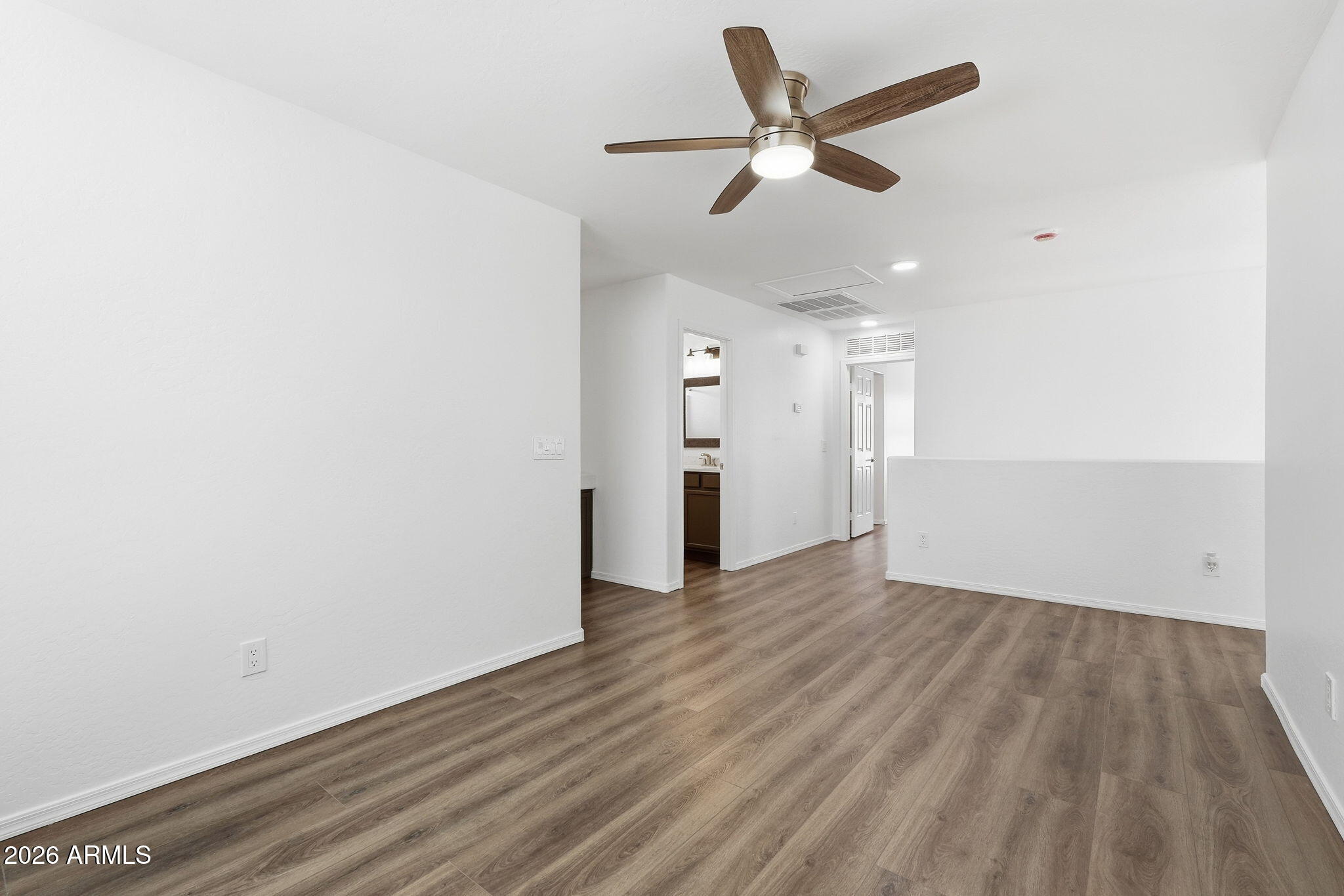 462 E CHRISTOPHER Street