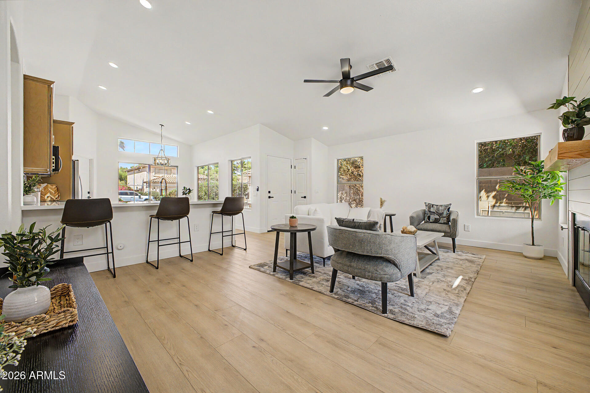 1169 W SEAGULL Drive