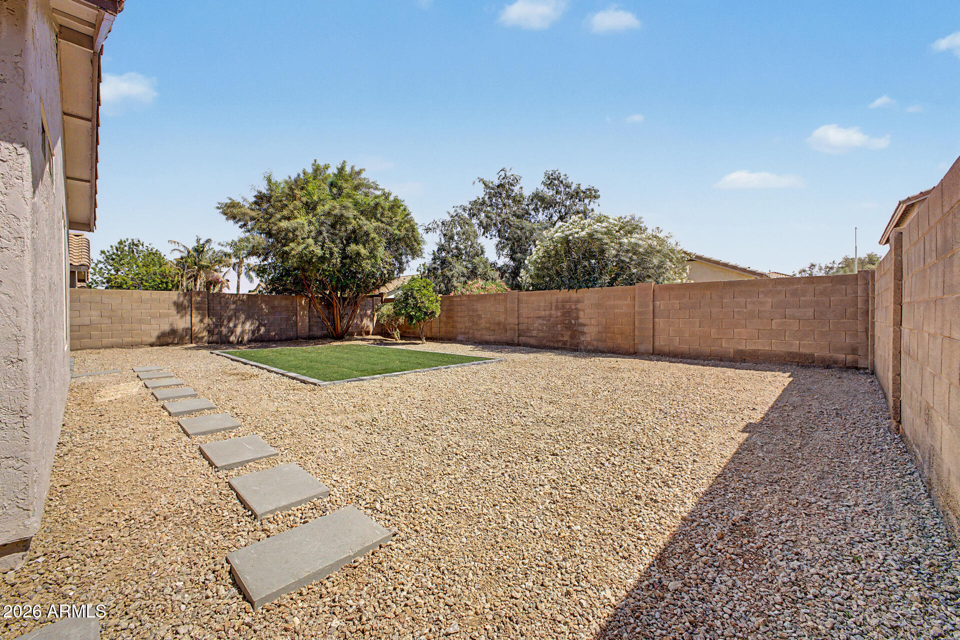 1169 W SEAGULL Drive