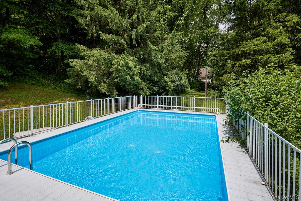 241 Leetown Road