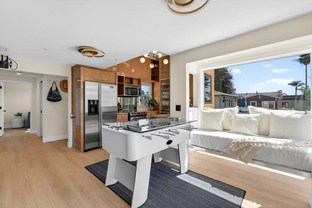 327 Riverview Avenue C