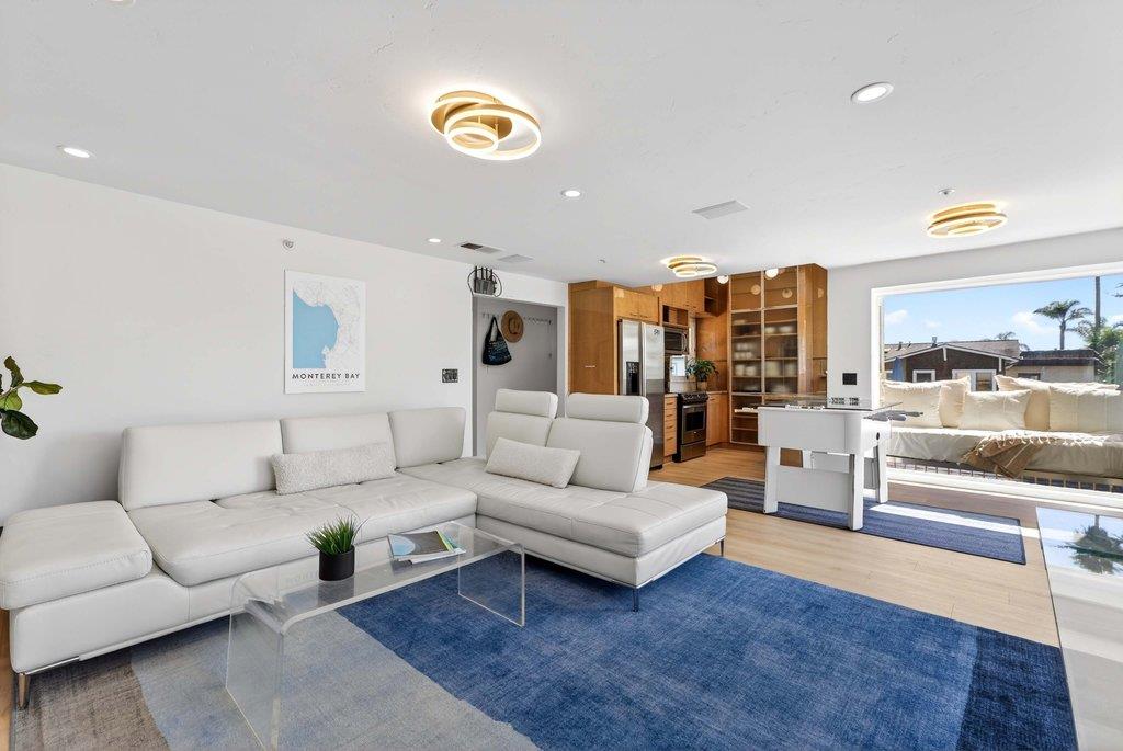 327 Riverview Avenue C