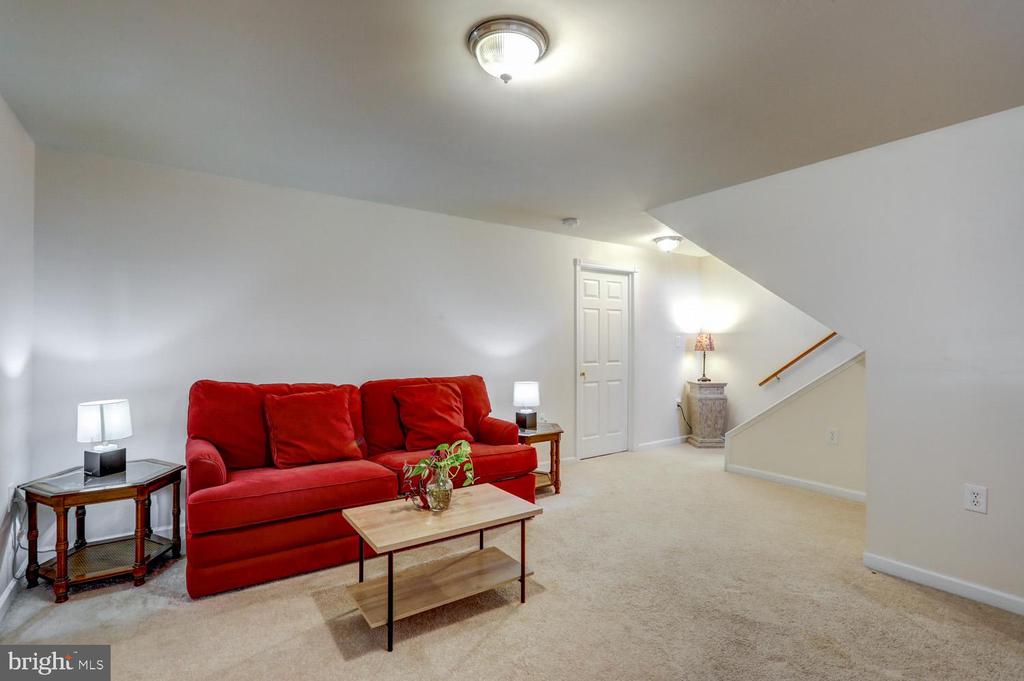 2111 FAIRVIEW STREET