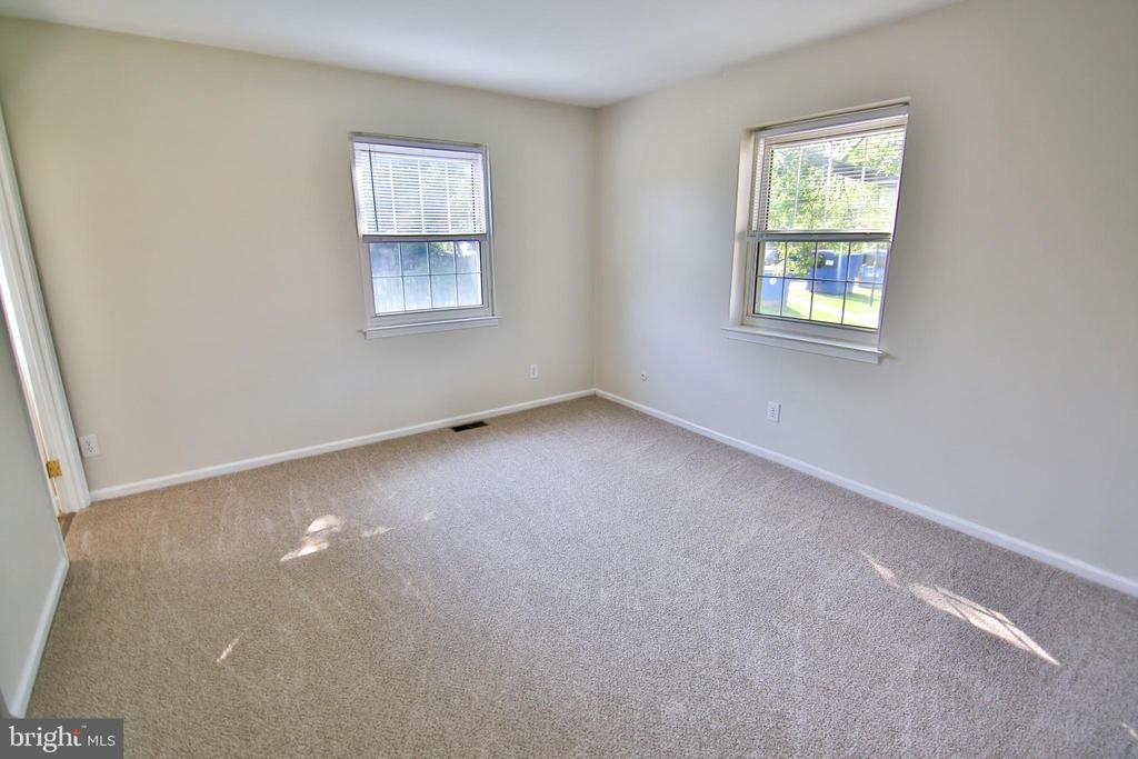 130 STONEGATE VILLAGE