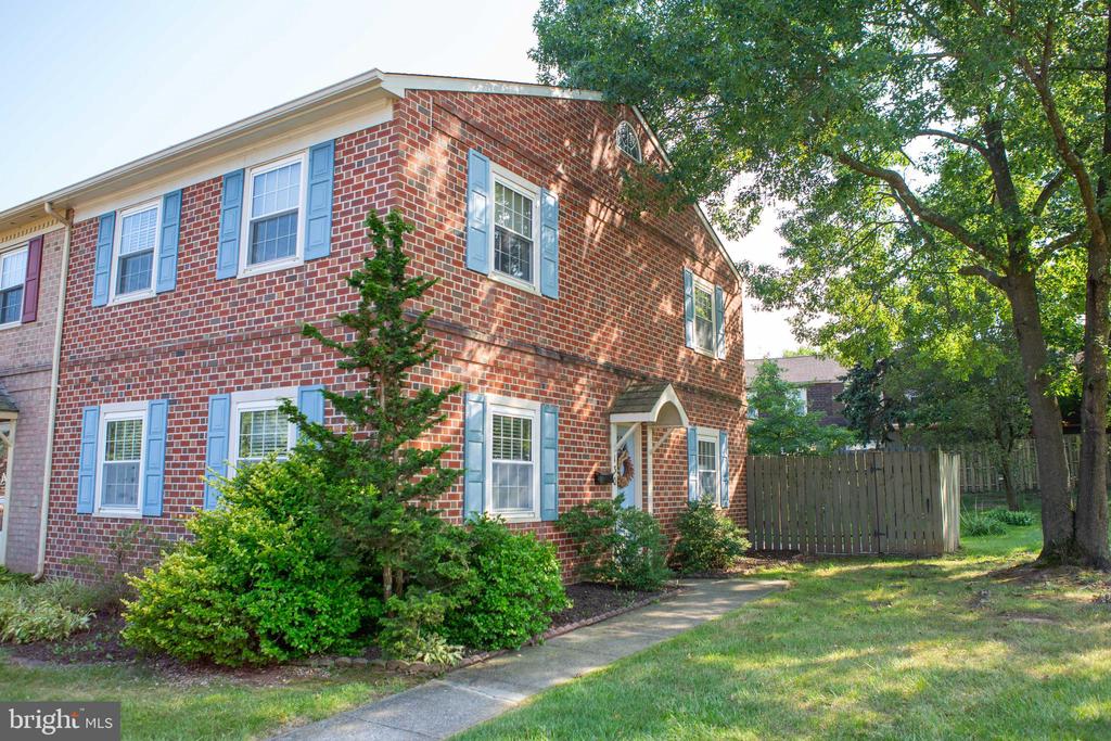 130 STONEGATE VILLAGE