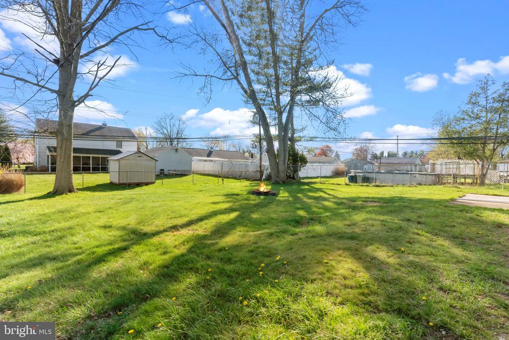 686 SPRUCE ROAD
