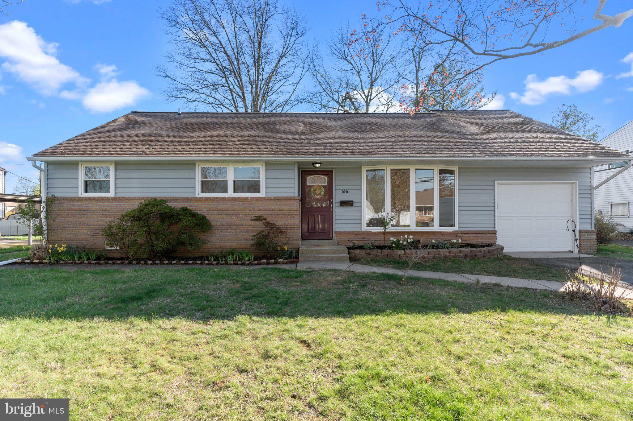 686 SPRUCE ROAD