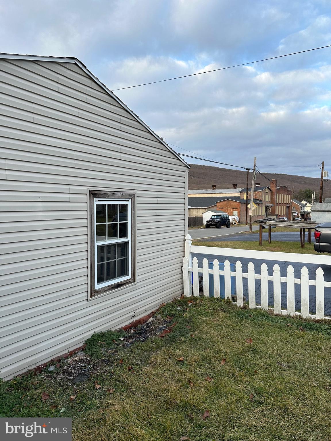 64 W CATAWISSA STREET