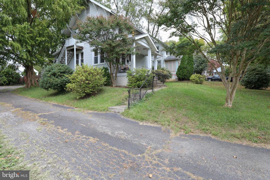 152 ALLISON ROAD