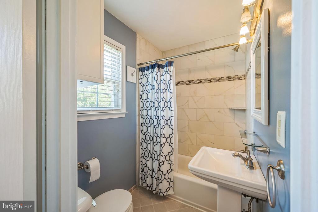 221 FULLING MILL LANE