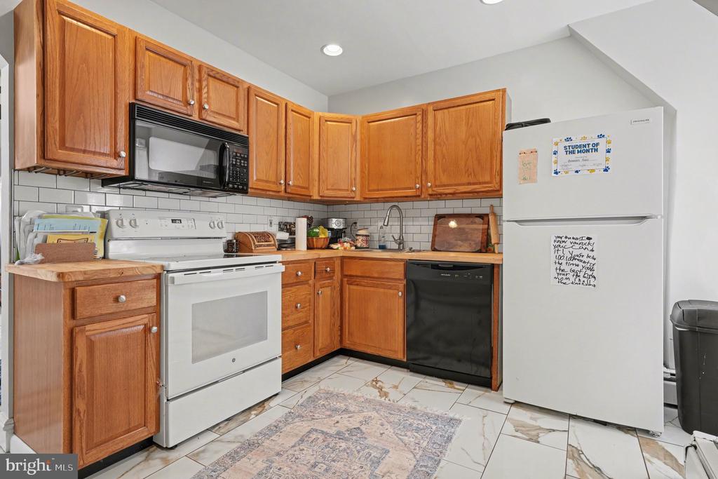 1 LINDENWOLD TERRACE