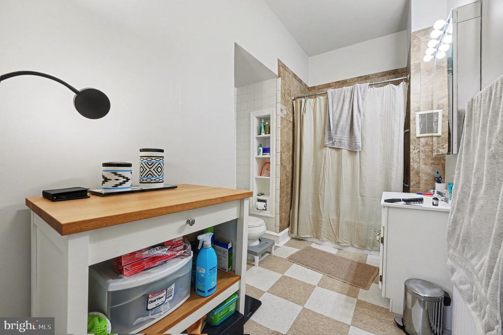 1 LINDENWOLD TERRACE