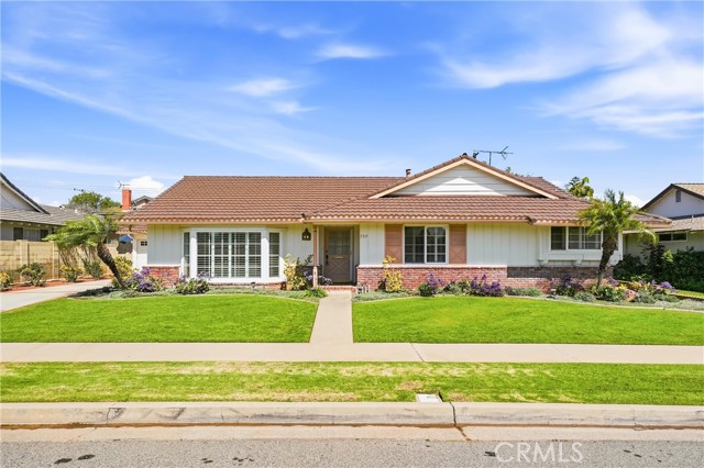 759 S Rosalind