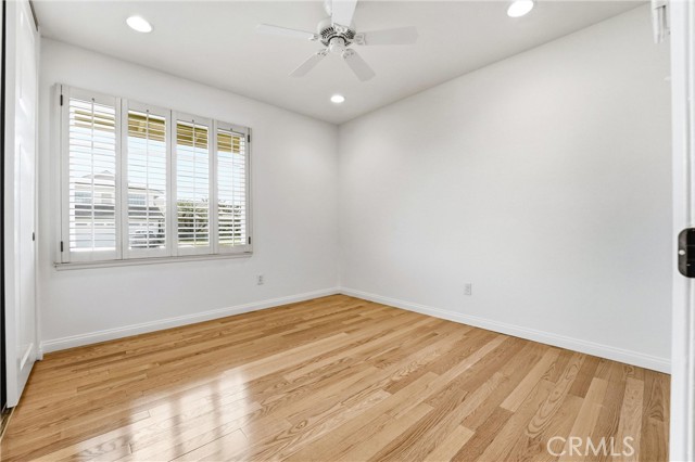 759 S Rosalind