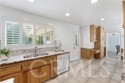 759 S Rosalind